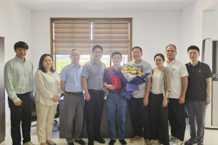 憶往昔 賀榮休 這場退休歡送會(huì)溫情滿滿